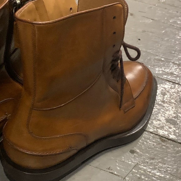 Men’s Brown Gucci Leather Boots 10.5 - Picture 3 of 6